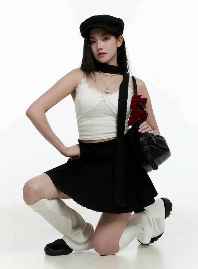 lace-trim-sleeveless-top-io527 / White