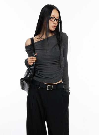 off-shoulder-shirred-knit-top-co529 / Dark gray