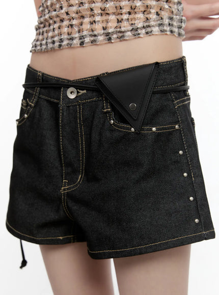 chic-triangle-belt-bag-cl504