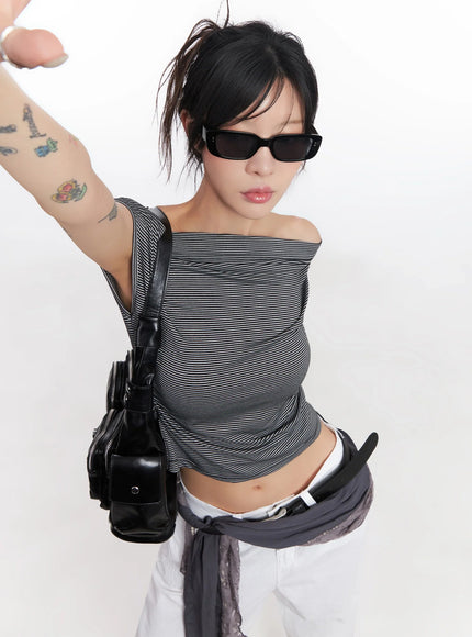 chic-off-shoulder-striped-tee-ic503