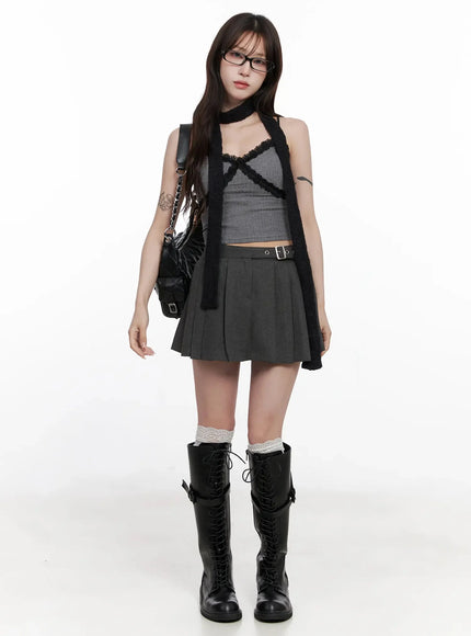 lace-trim-sleeveless-top-io527 / Gray