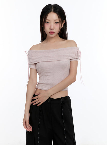 ribbon-off-shoulder-crop-top-iu504 / Pink