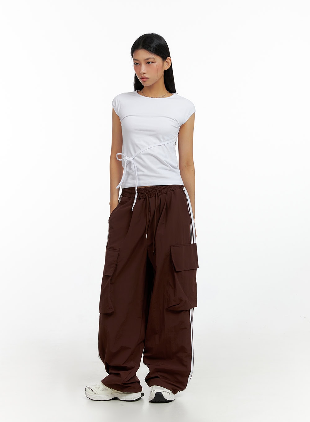 nylon-cargo-string-track-pants-il419