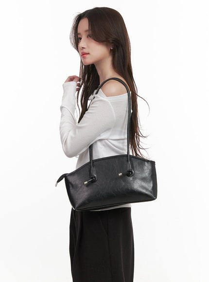 urban-baguette-shoulder-bag-cj514