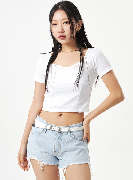 Heart Neck Cropped Tee CA320