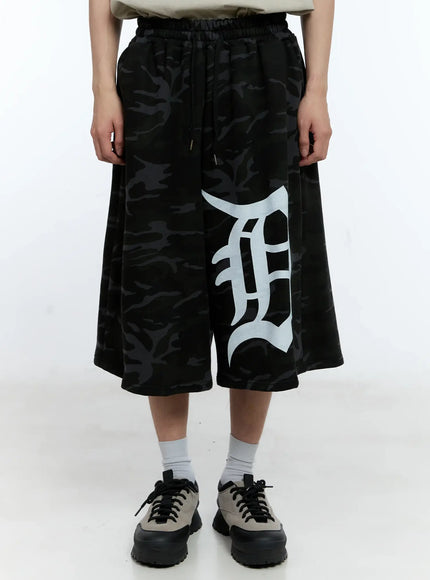 mens-oversized-camo-graphic-sweatshorts-il529
