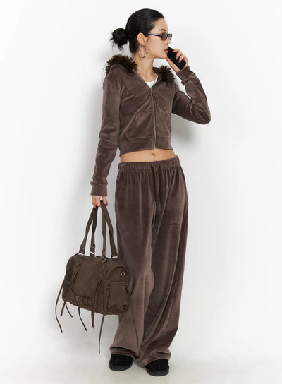 wide-leg-velvet-track-pants-cd508