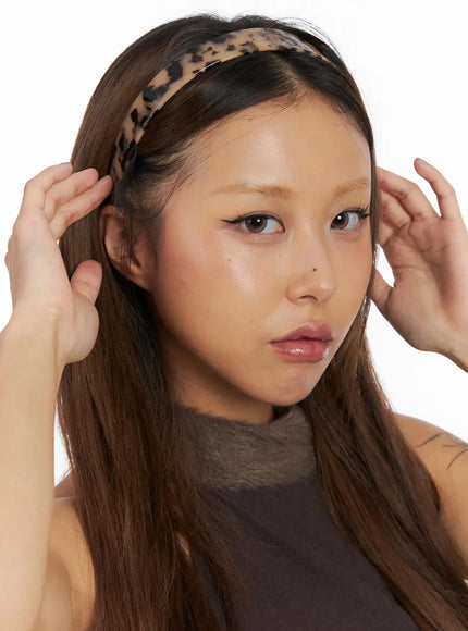 leopard-print-slim-headband-in525