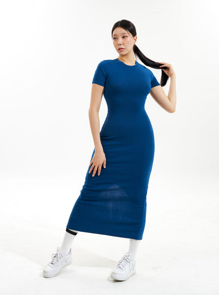 crewneck-maxi-dress-iu309