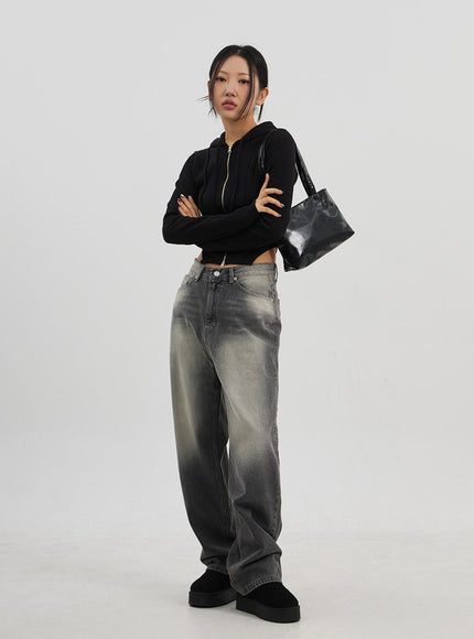 Light Wash Baggy Jeans CJ330