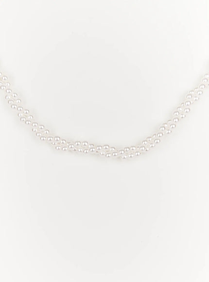 pearl-strand-necklace-in514 / White