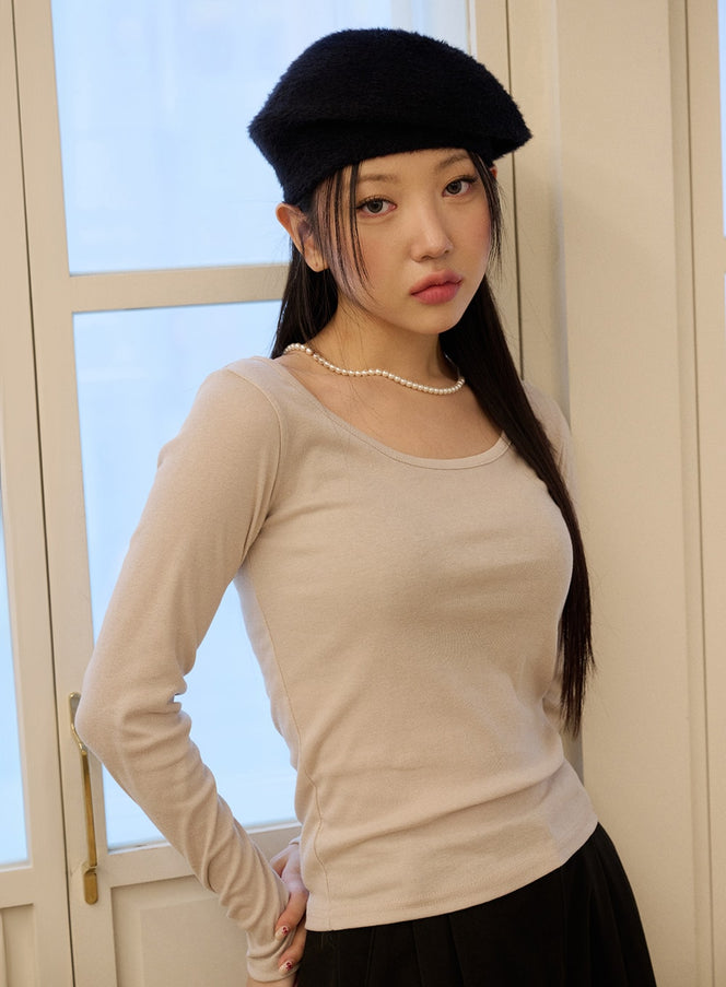 long-sleeve-u-neck-top-od327 / Beige