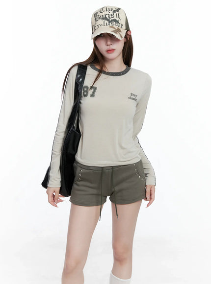 retro-style-long-sleeve-top-cs501 / Beige