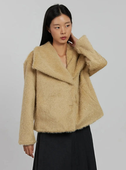 wide-collar-faux-fur-coat-ij509 / Beige