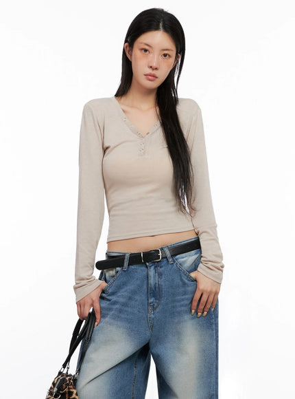 slim-fit-long-sleeve-henley-tee-is515 / Beige