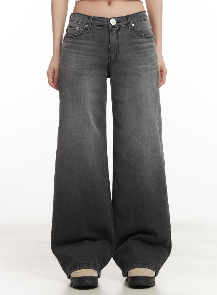 Mari Washed Mid-Rise Wide-Leg Jeans CM528