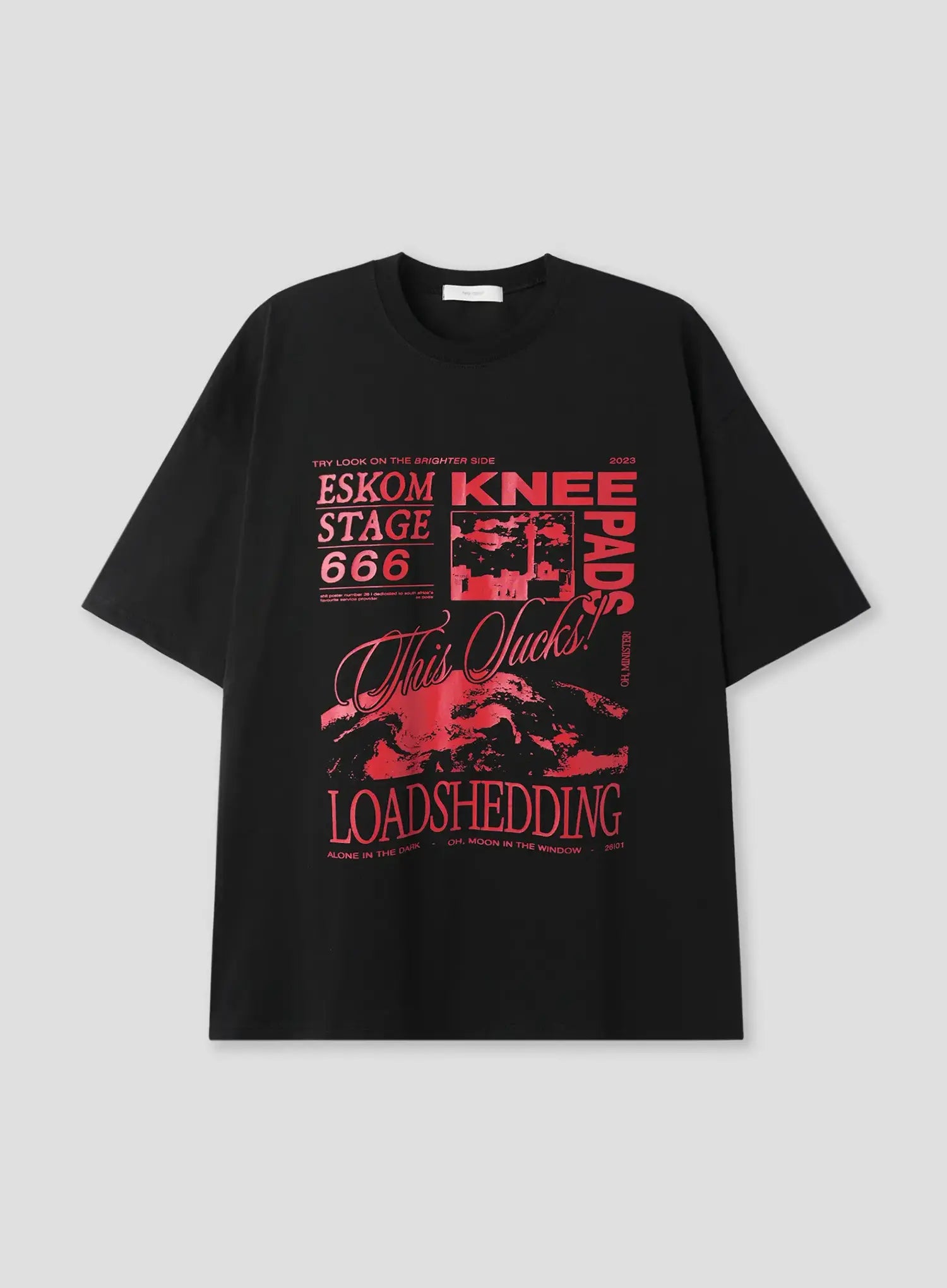 bold-graphic-statement-t-shirt-il516 / Black