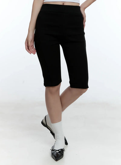 slim-fit-knee-length-shorts-cu527 / Black
