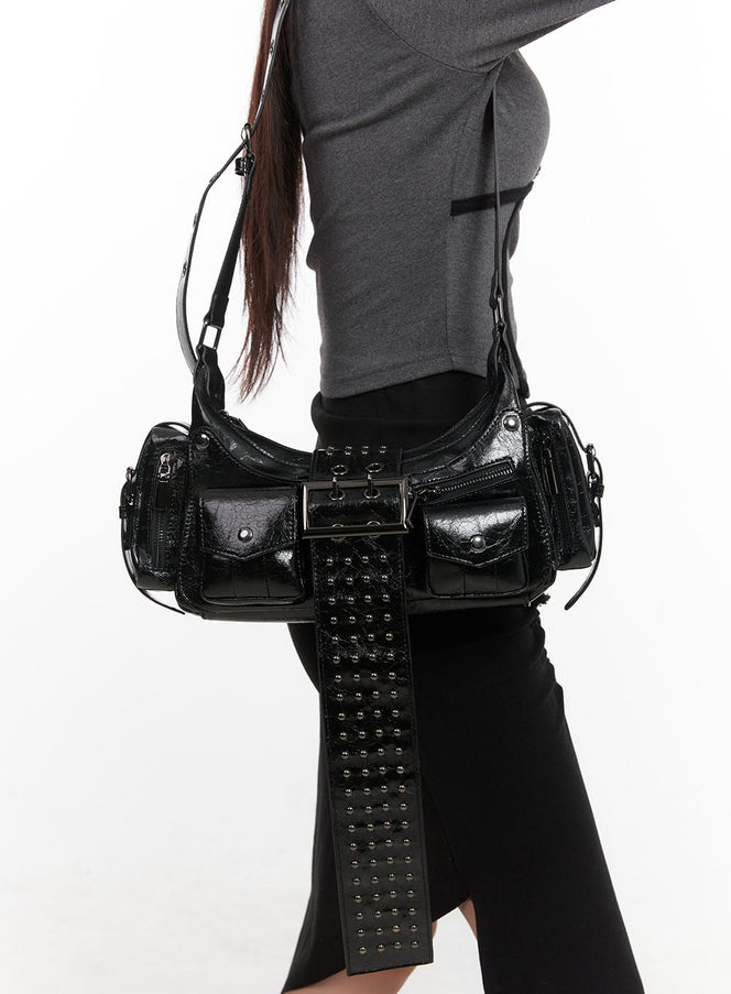 studded-buckle-shoulder-bag-cd411 / Black