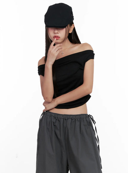 off-shoulder-draped-short-sleeve-top-cl518 / Black