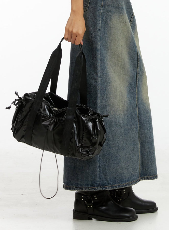 string-glossy-tote-bag-ig405 / Black