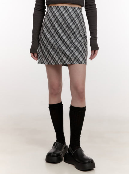 plaid-mini-skirt-cj531 / Black