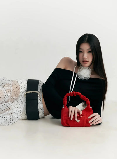 asymmetrical-off-shoulder-top-im504 / Black