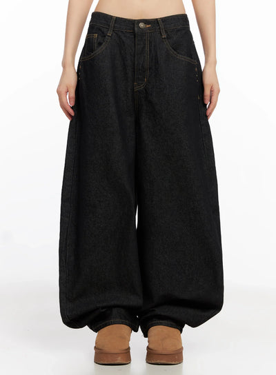 zaylee-studded-wide-leg-jeans-in503 / Black