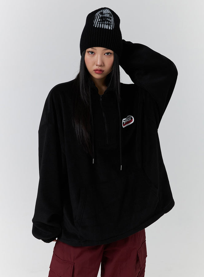 collar-zipper-graphic-hoodie-cd329 / Black