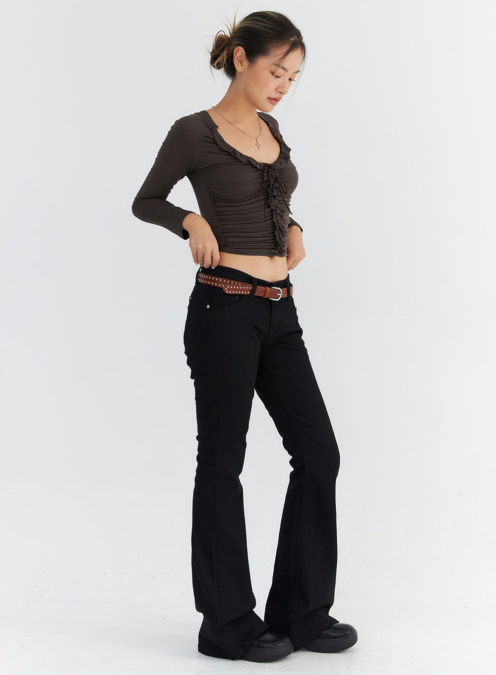 low-rise-bootcut-jeans-co313 / Black