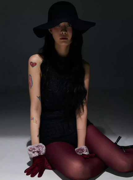 textured-knit-turtleneck-top-in528 / Black