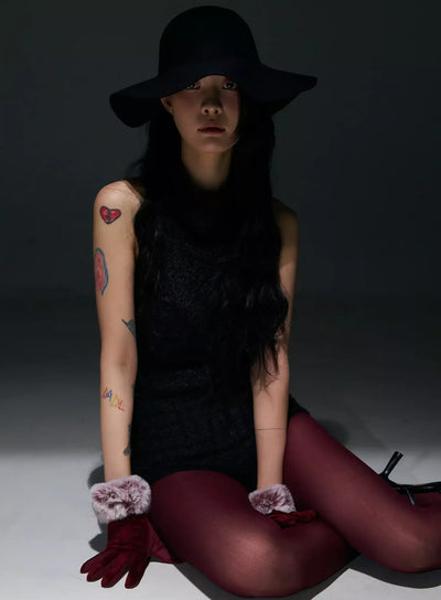 textured-knit-turtleneck-top-in528 / Black