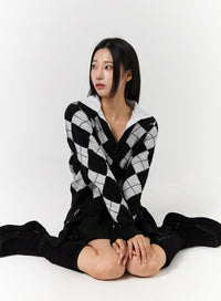 knit-fabric-collar-argyle-pattern-button-cardigan-cd322 / Black