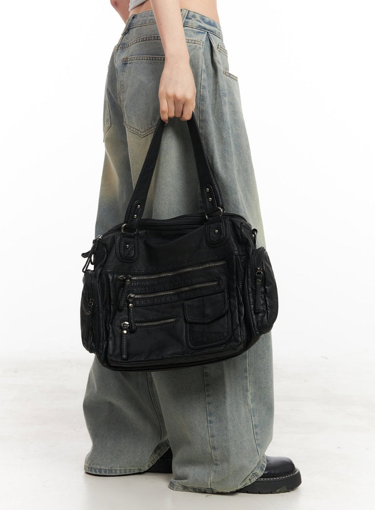 Medium-Sized Shoulder Bag with Pockets CM504