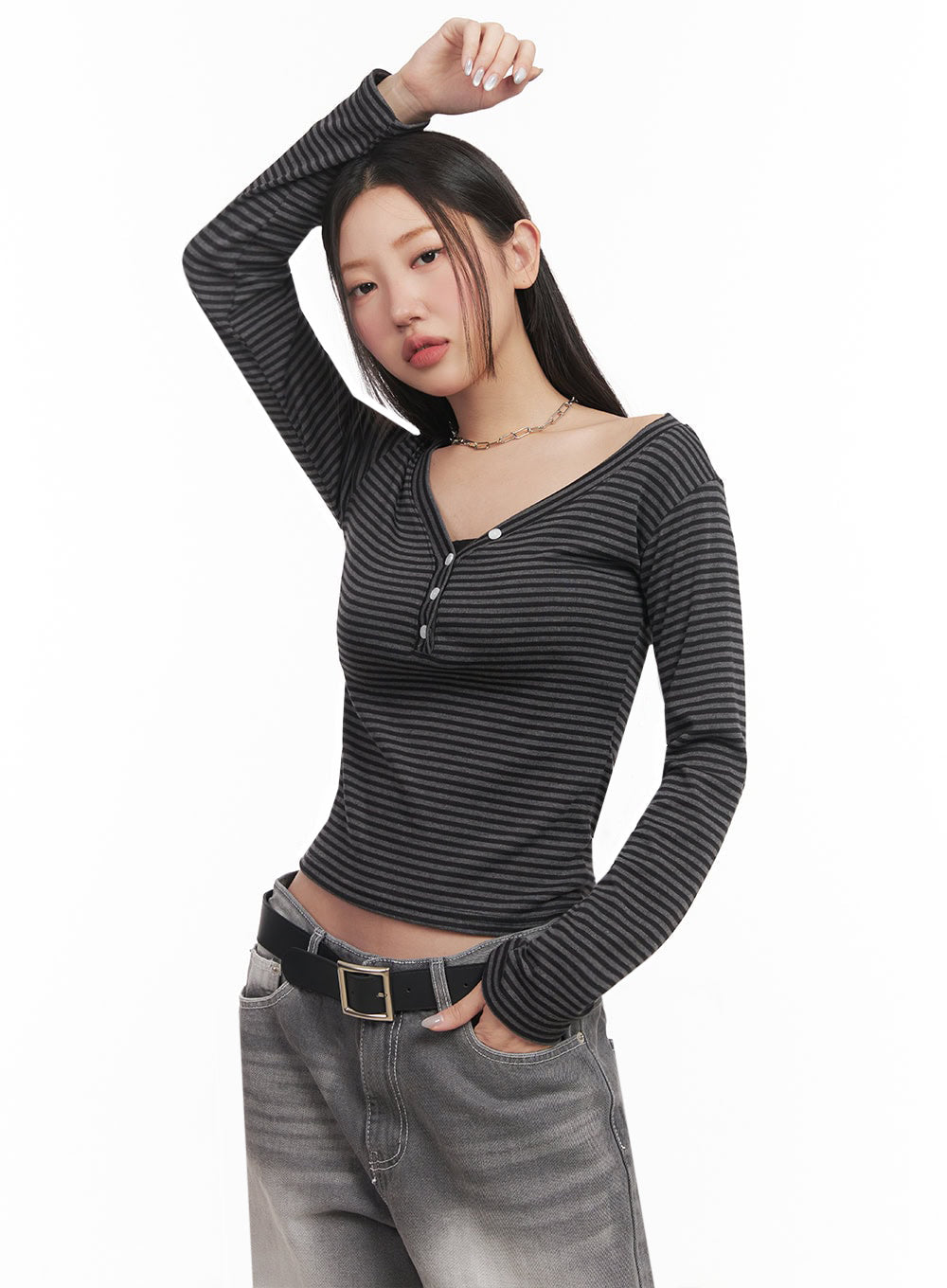 stripe-buttoned-long-sleeve-top-im524 / Black