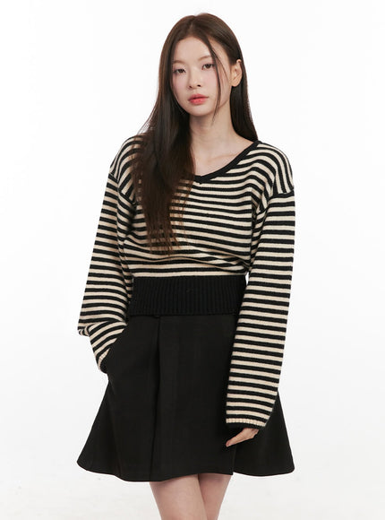 stripe-oversized-v-neck-sweater-if505 / Black