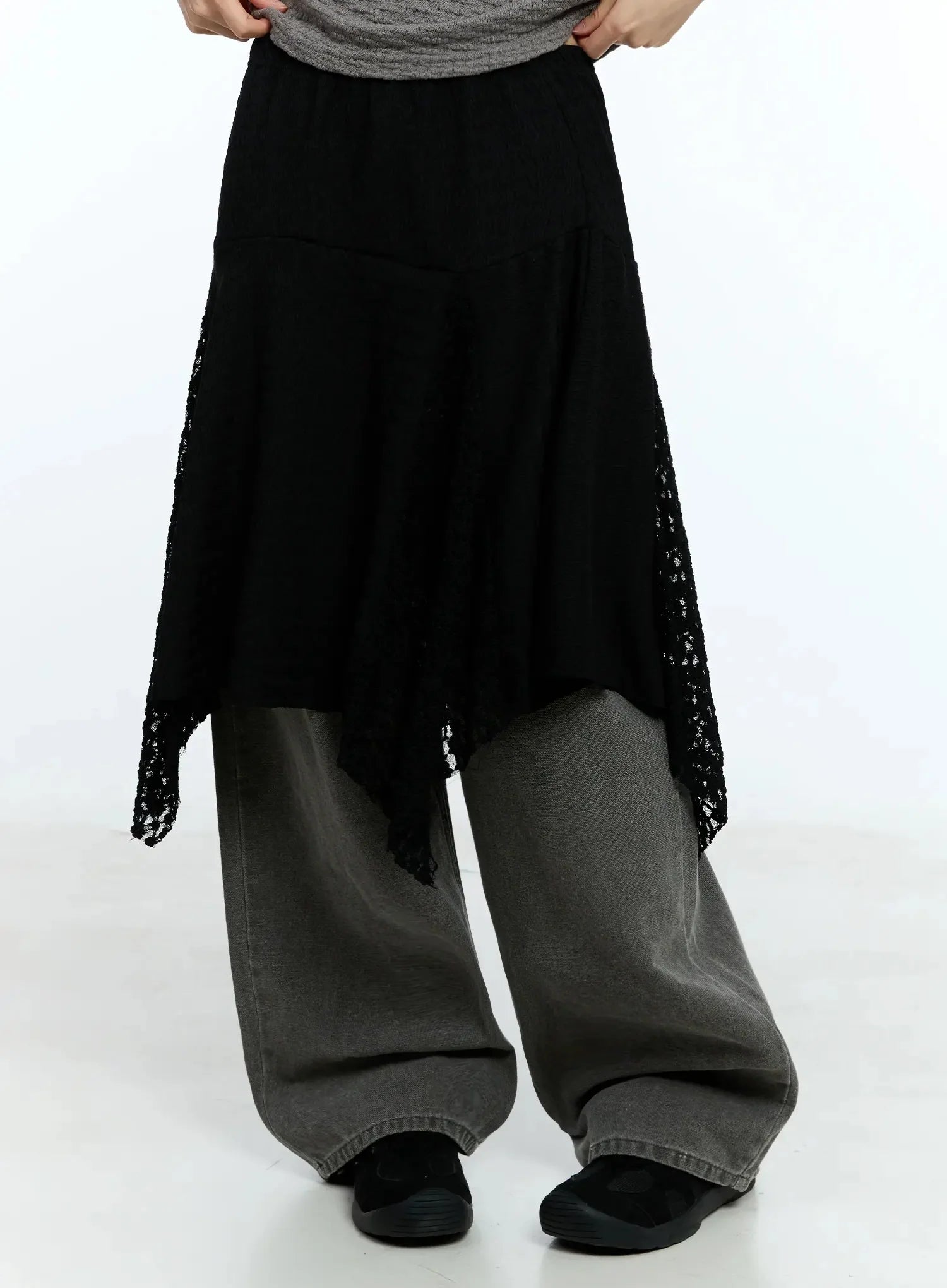 lace-asymmetric-midi-skirt-iu525 / Black