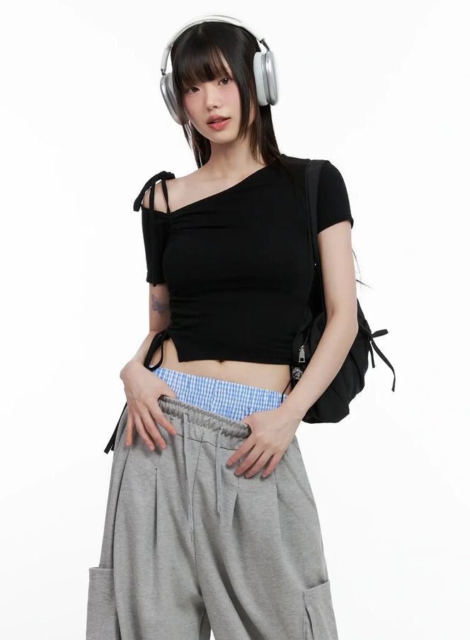 asymmetric-off-shoulder-lace-top-il531 / Black