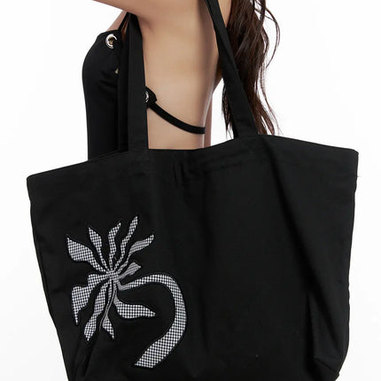 gingham-patch-accent-tote-bag-cl522 / Black