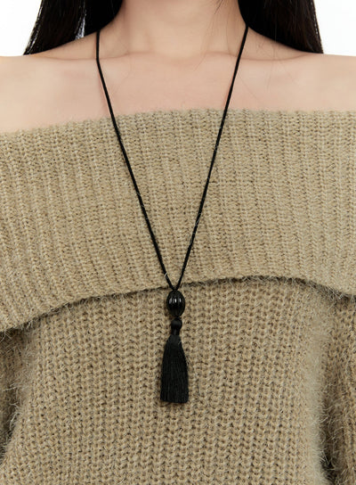 tassel-pendant-necklace-cn506 / Black