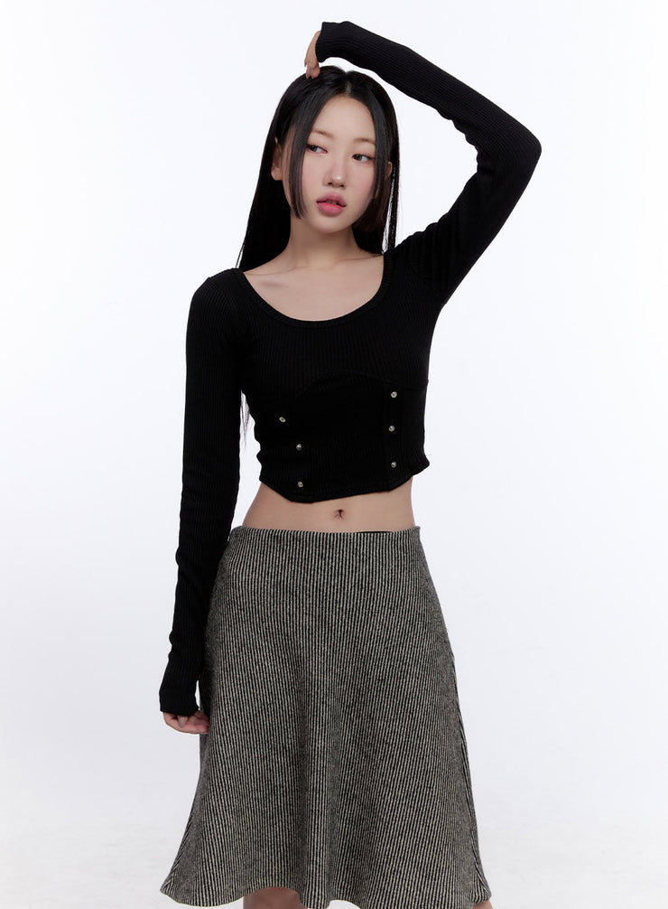 scoop-neck-long-sleeve-crop-top-cj509 / Black