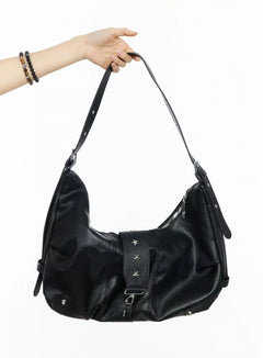 star-detail-strap-shoulder-bag-im506 / Black