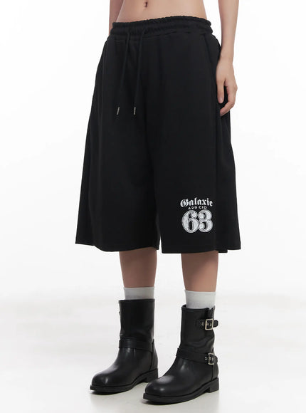 graphic-bermuda-sweatshorts-cu517 / Black