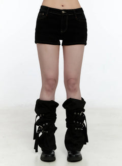 low-rise-dark-washed-denim-shorts-cn517 / Black