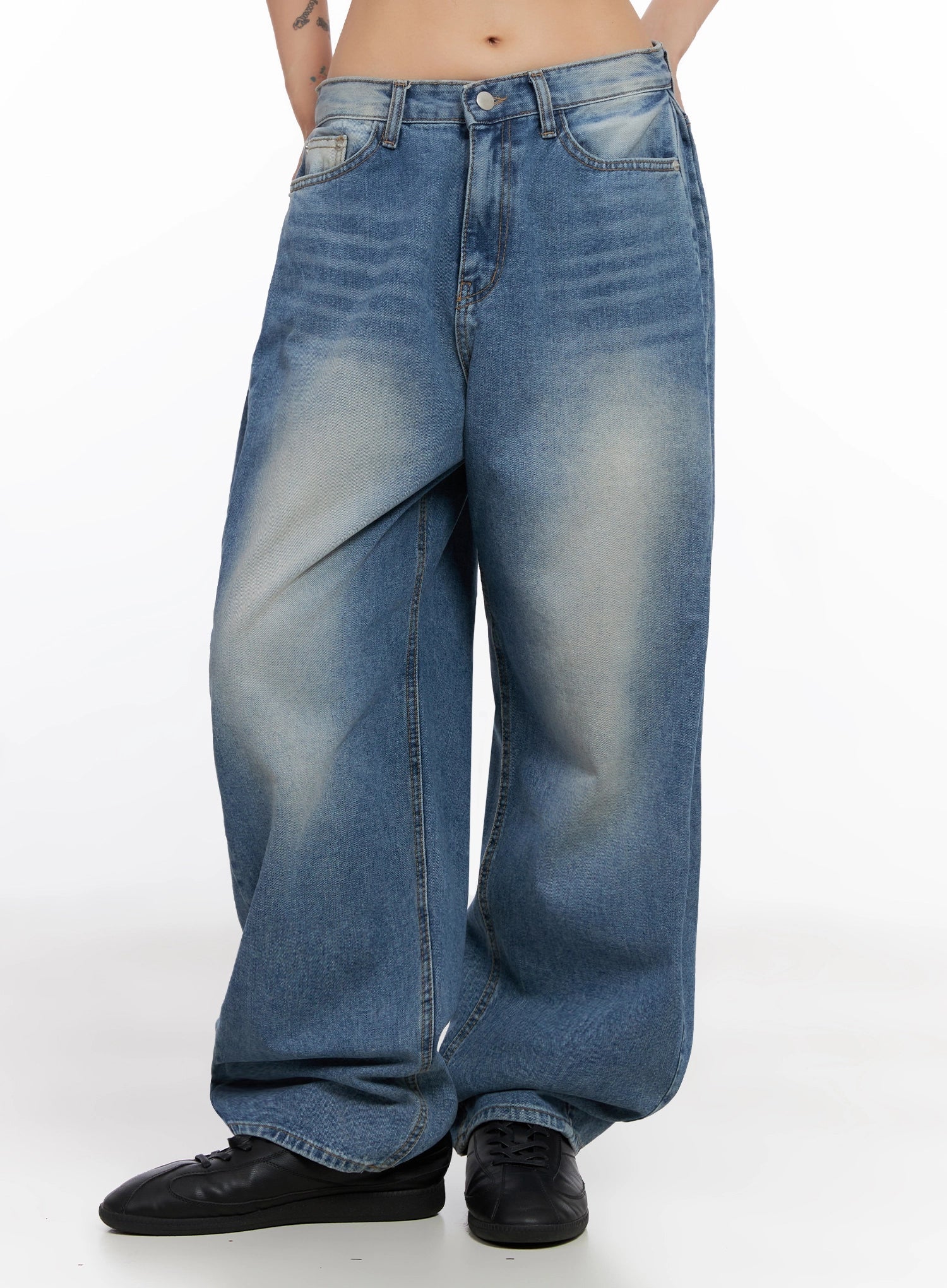 ruthie-side-pleat-relaxed-fit-jeans-is515 / Blue