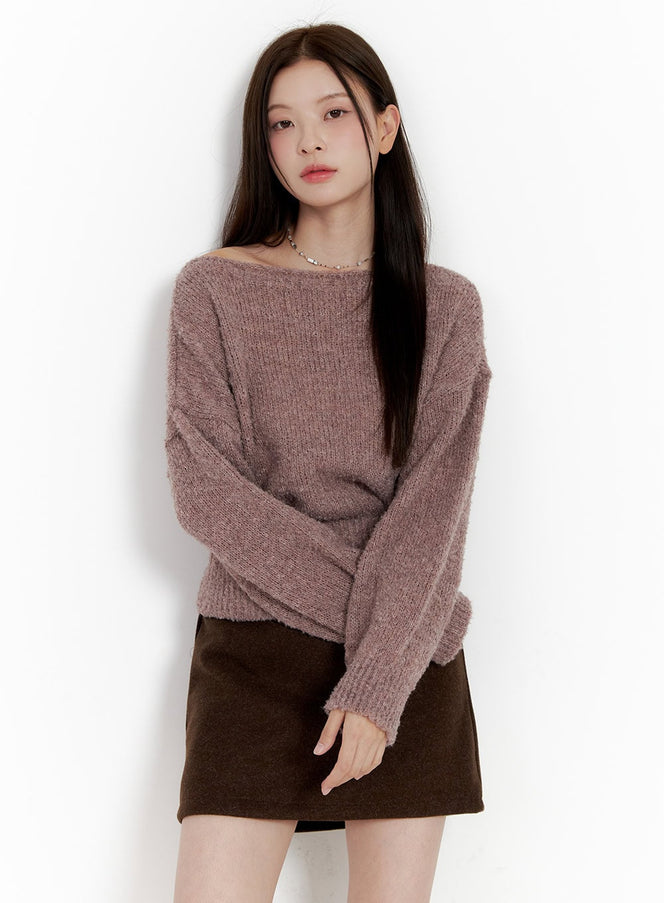 loose-fit-one-shoulder-sweater-on422 / Brown