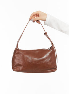 classic-faux-leather-shoulder-bag-im525 / Brown