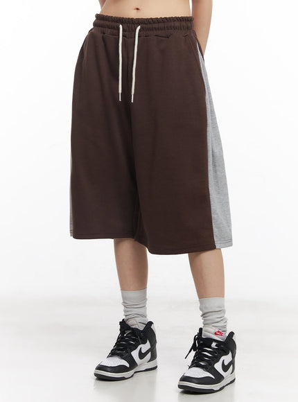 dual-tone-baggy-sweatshorts-cy512 / Brown