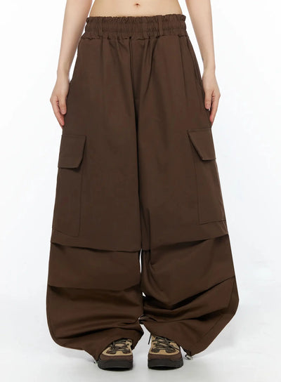 wide-leg-parachute-cargo-pants-iy526 / Brown