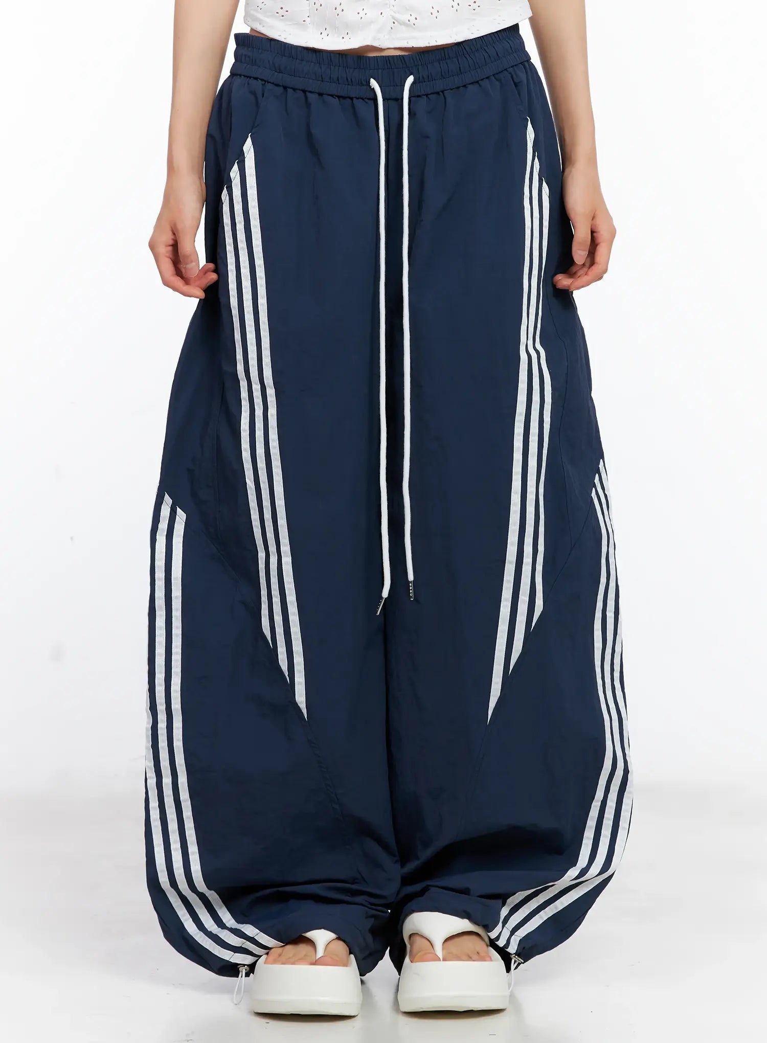 wide-leg-drawstring-track-pants-cl529 / Dark blue